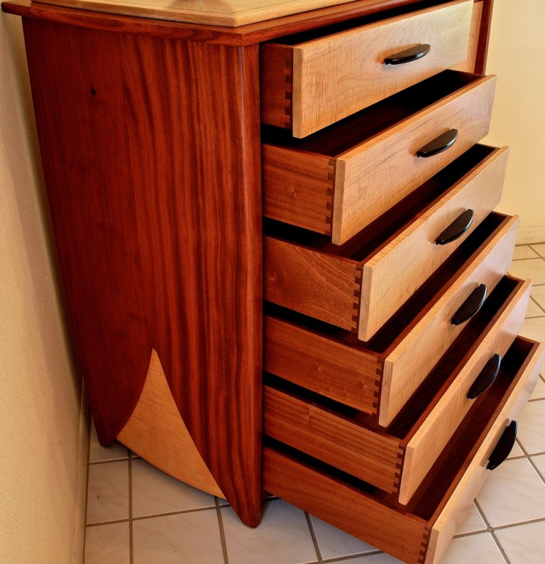 dovetailed drawer details